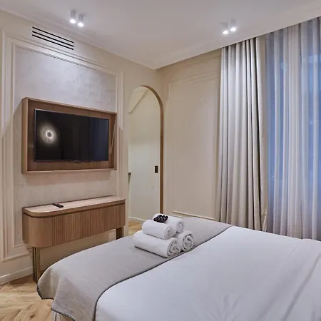 Sumptuous Opera Vendome By Studioprestige * Paris