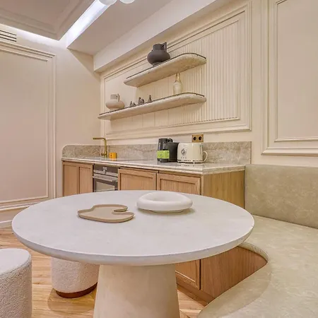 Apartment Sumptuous Opera Vendome By Studioprestige Paris